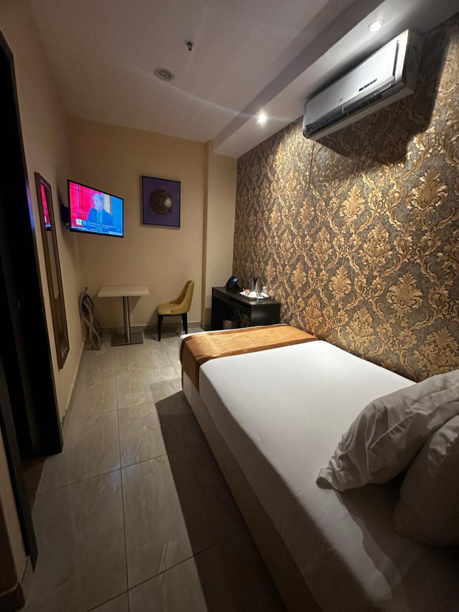 Hotel Crowner David Esterno foto